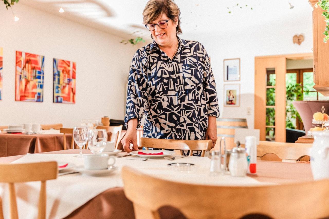 Gaestehaus Hellmer Neustadt an der Weinstraße Eksteriør bilde